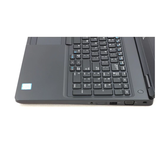 Dell Latitude 5590 felújított laptop garanciával i5-16GB-256SSD-FHD-US